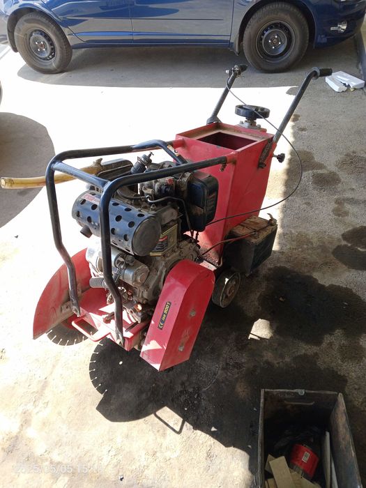 Резка асфальта, бетона и стяжки. Стяжка пола