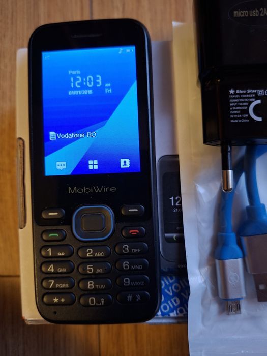 Telefon seniori model nou.