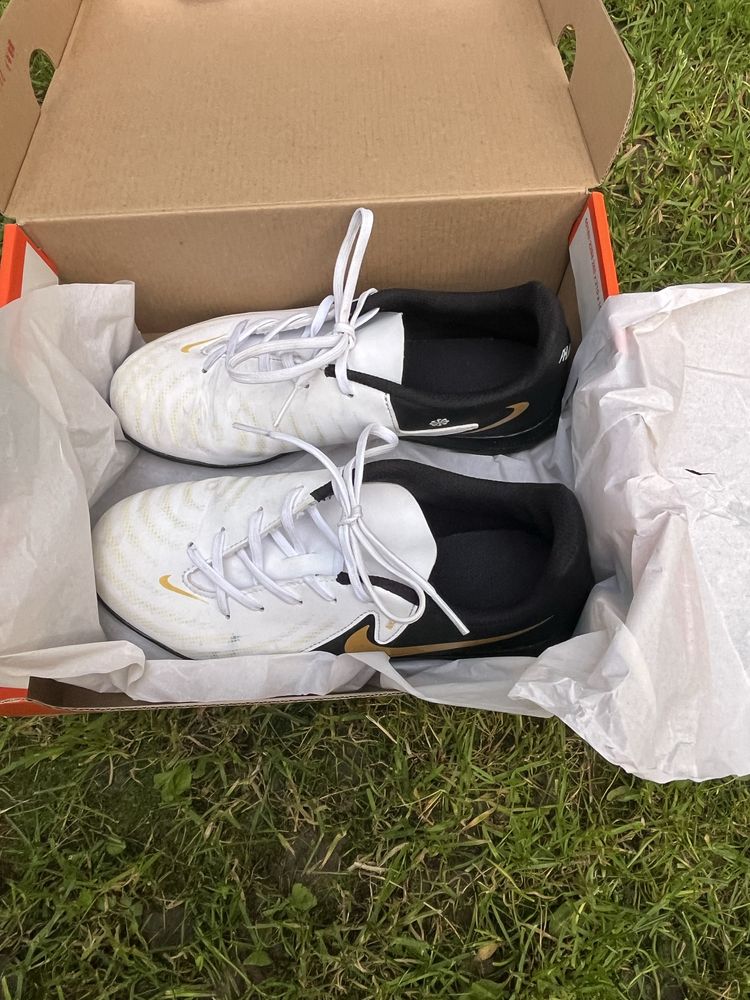 Mercuriale pentru sintetic jr superfly 10 club TF purtate o data