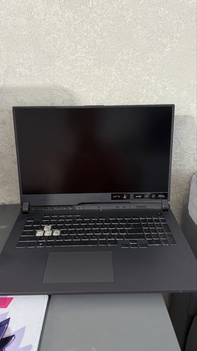 Asus Rog strix g713