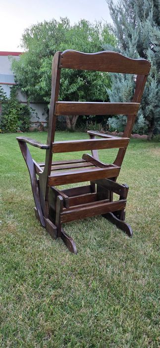 Fotoliu balansoar din lemn