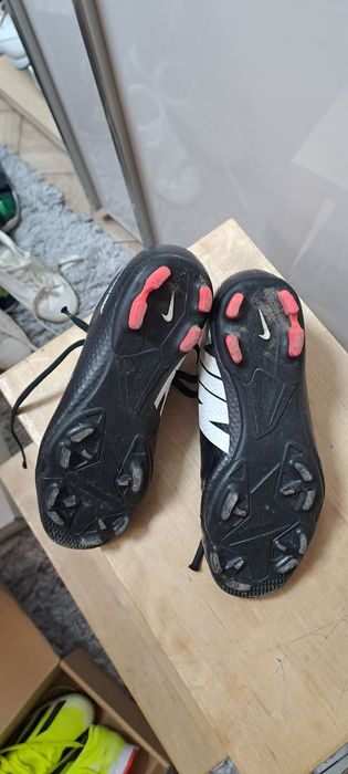 Детски обувки за футбол