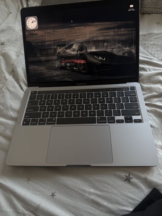 MacBook Pro 2022 (M2) – 512GB – 8GB RAM