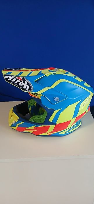 Каска много запазена is размер