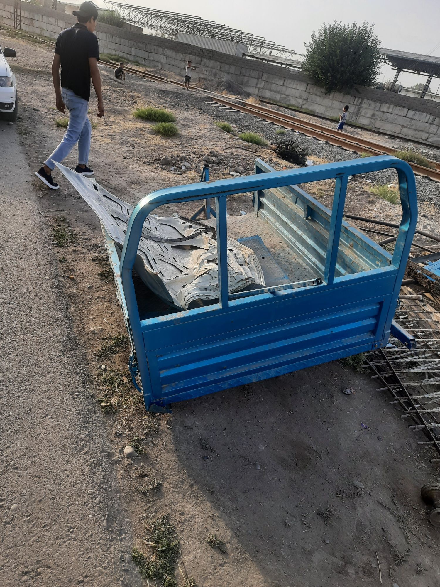 Elektro motorol borti va ramasi sotiladi