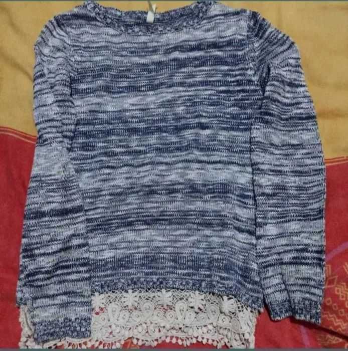 Pulover cu broderie XXS