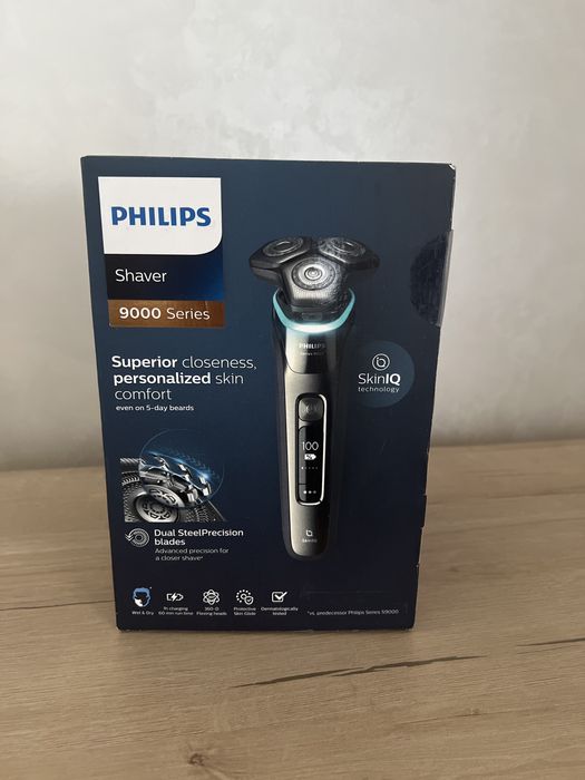 Электробритву Philips S9987