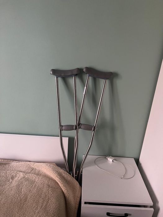 Костыли Б/У в Отличном состоянии