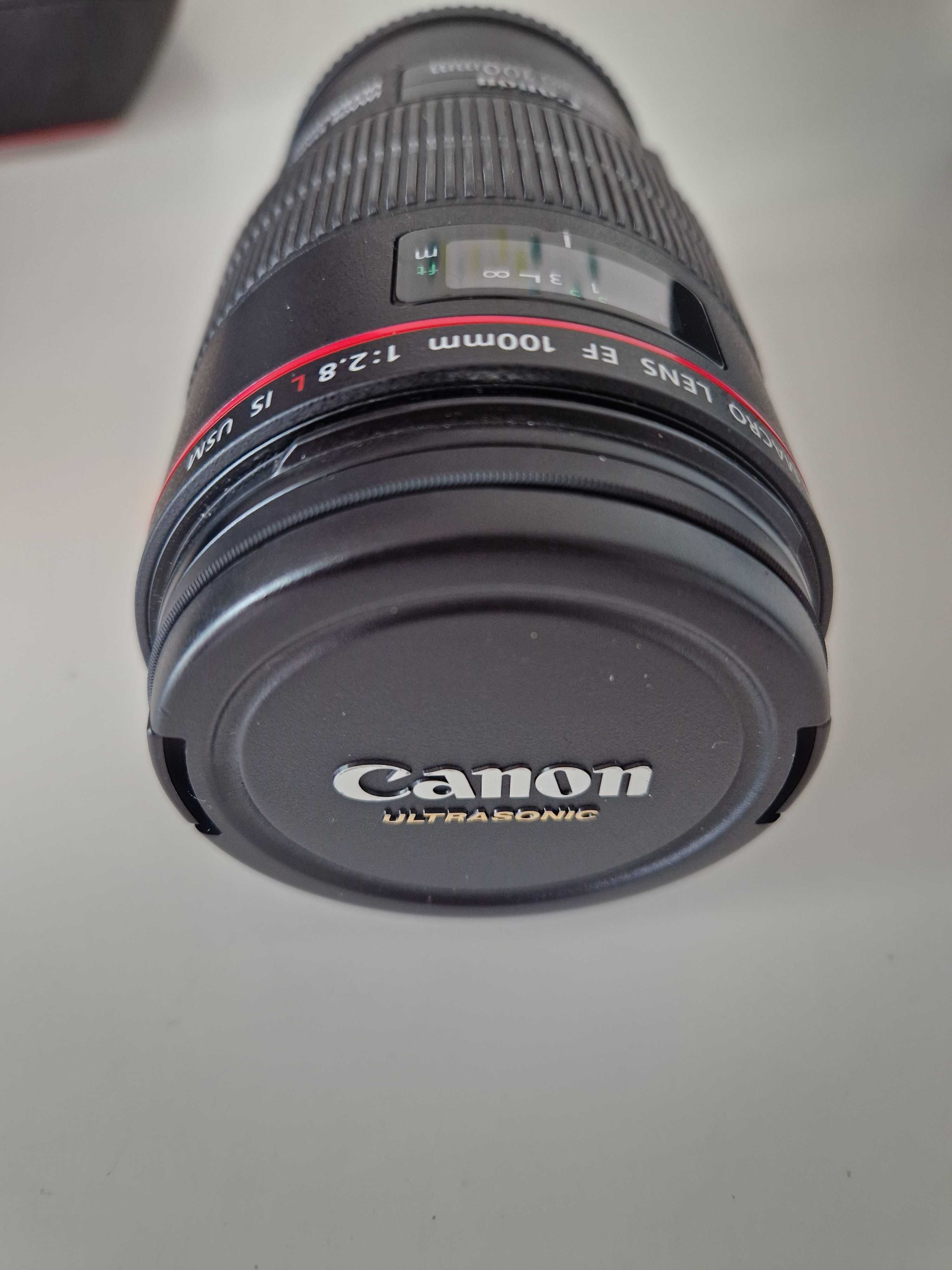 Обектив Canon EF 100mm f / 2.8L Macro IS USM + подарък