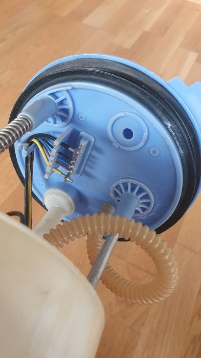 Pompa benzina golf 5 1.6 mpi