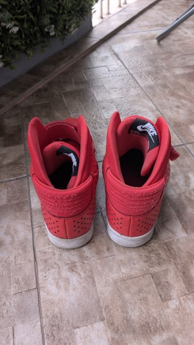 Оригинални кецове Nike Flystepper 2k3 и Nike Jordan