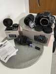 Aparat fotografiat DSLR Canon 2000D