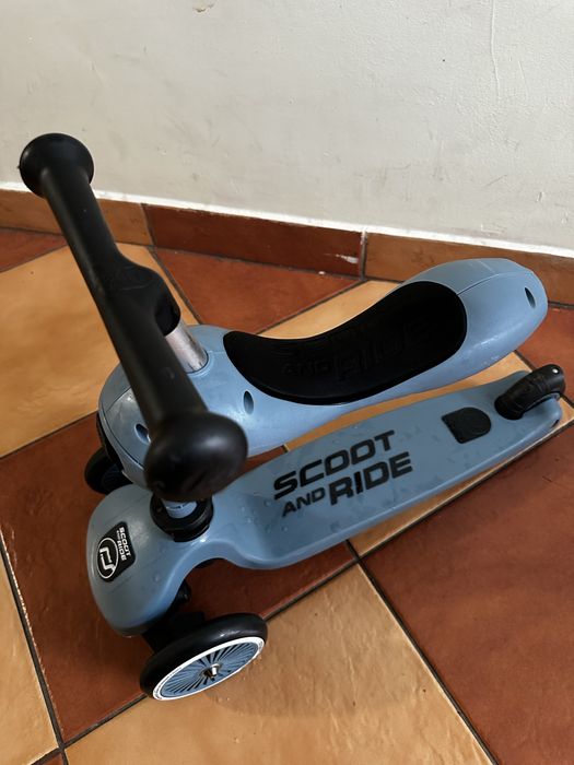 Tortineta scoot and ride, albastra