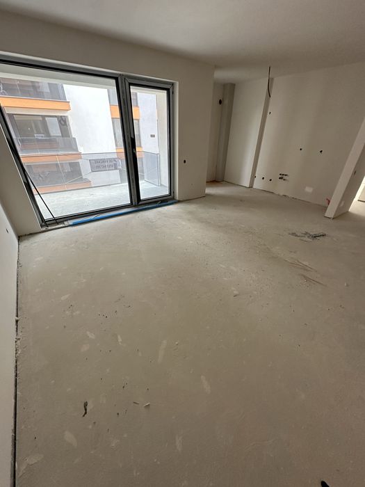 Proprietar | Vand ap | zona Iulius | parcare subterana inclusa |