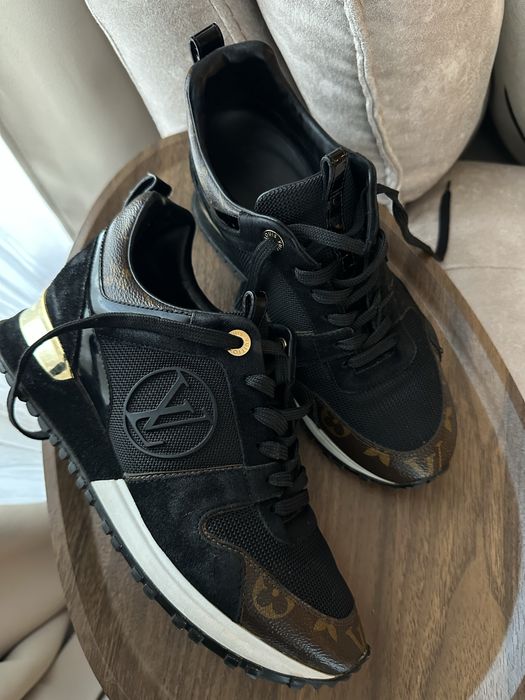Louis Vuitton Run Away trainers 37