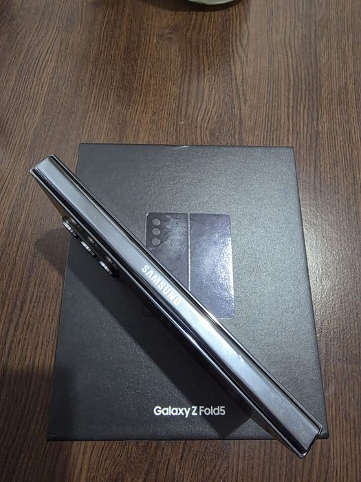 Vand Samsung Fold 5 256 gb