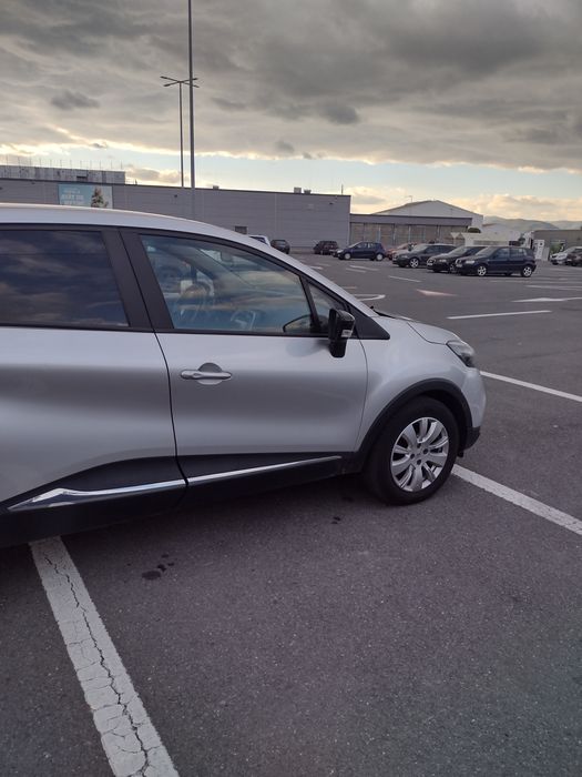 Vând Renault Captur