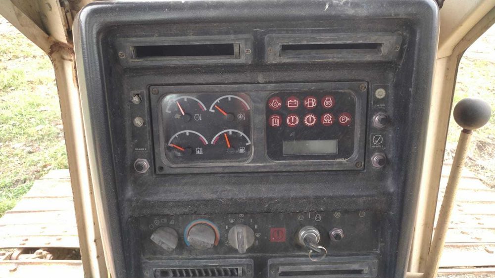 Buldozer Caterpillar D6M 2003