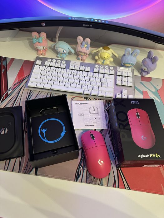 Продам почти новую игровую мышь Logitech Pro Superlight