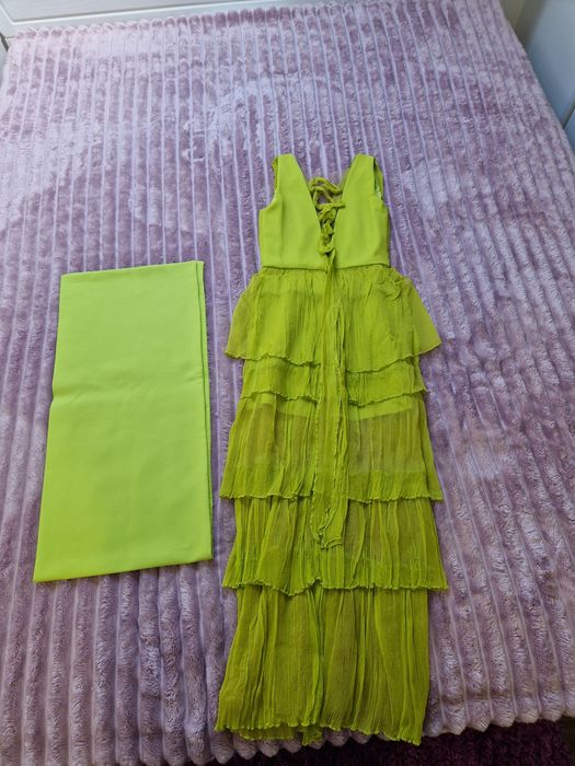 Rochie elegantă verde lime – mărime S, stare excelentă
