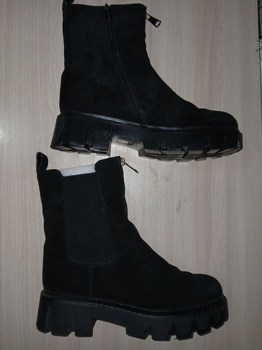 Продам зимние ботинки женские большого размера боенд  O'SHADE