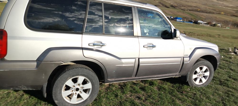 Vân Hyundai terracan