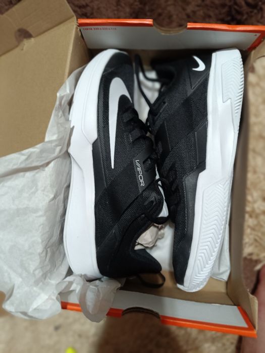 Adidași nike vapor