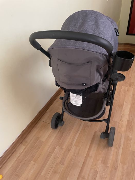 Коляска прогулочный