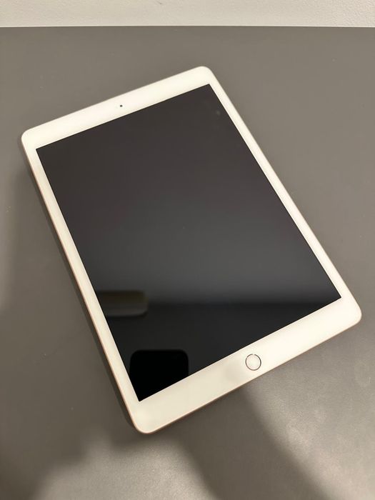 IPad (7 th generation) wi-fi, husa originala si apple pen incjluse