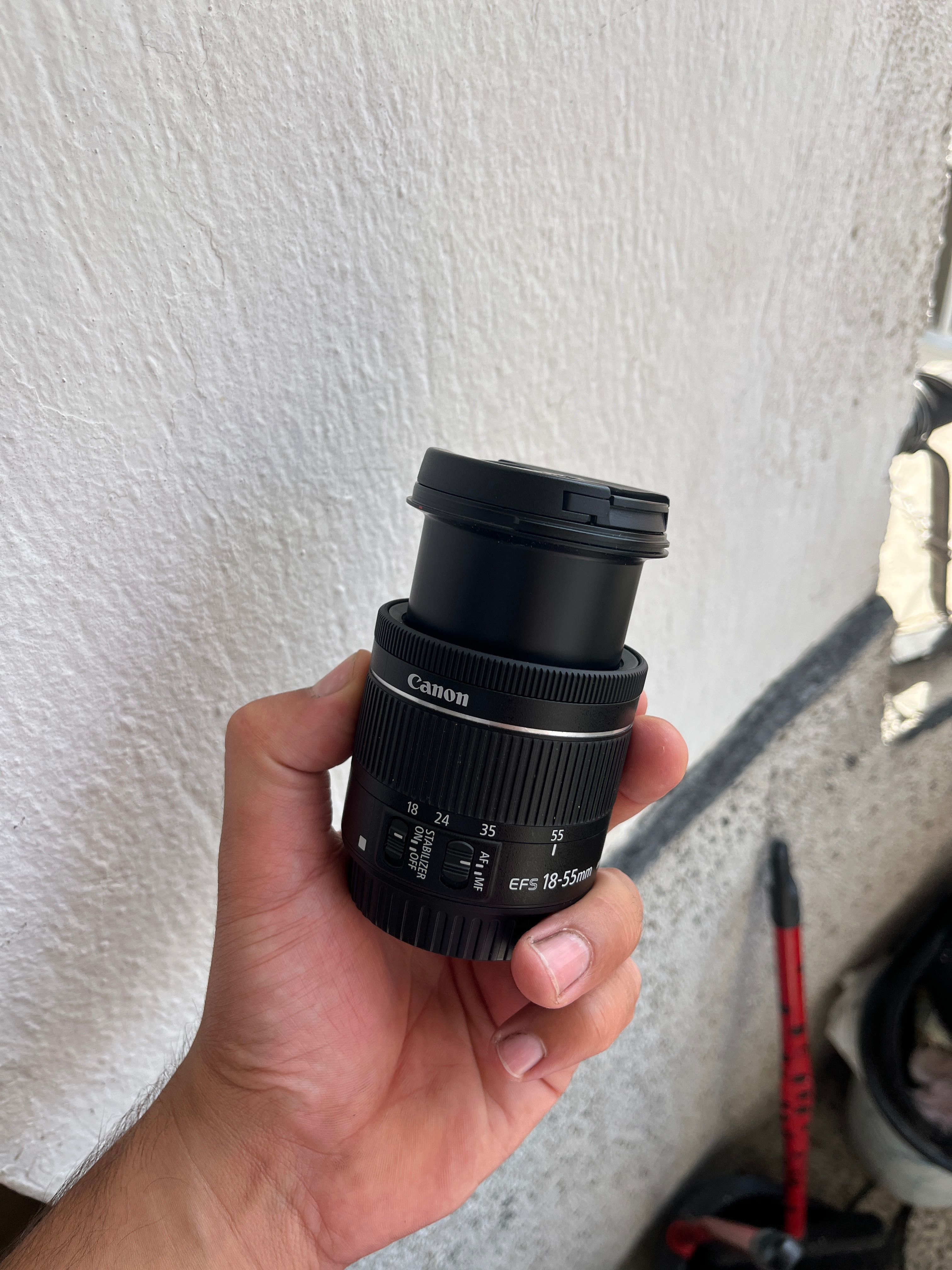 Обектив за Canon