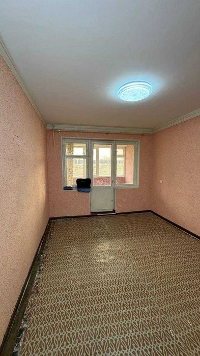 Киргили Гулшан магазини 2 қаватда 2 хонали квартира сотилади. ID: 1467