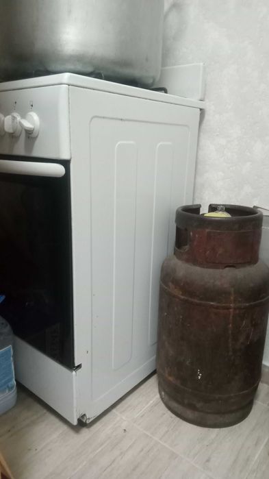 Продам Газ плиту