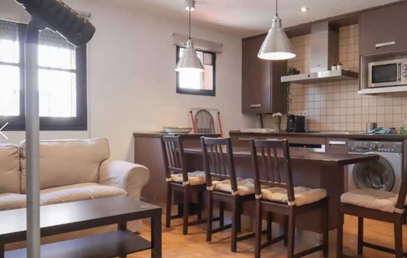 Дава се под наем Двустаен апартамент в Пловдив, Каменица 1 - 48 кв.м за 198.9 € - Снимка #1