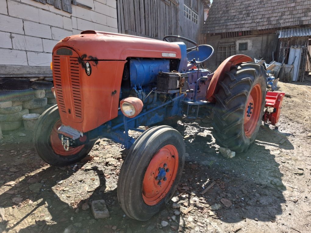 Vând tractor Same 360 sau schimb cu 4x4