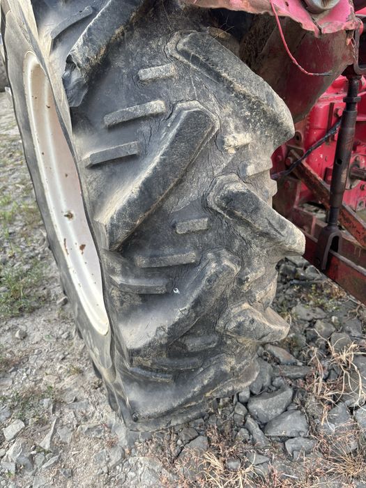 Cauciucuri 13,6 r 28 genti tractor