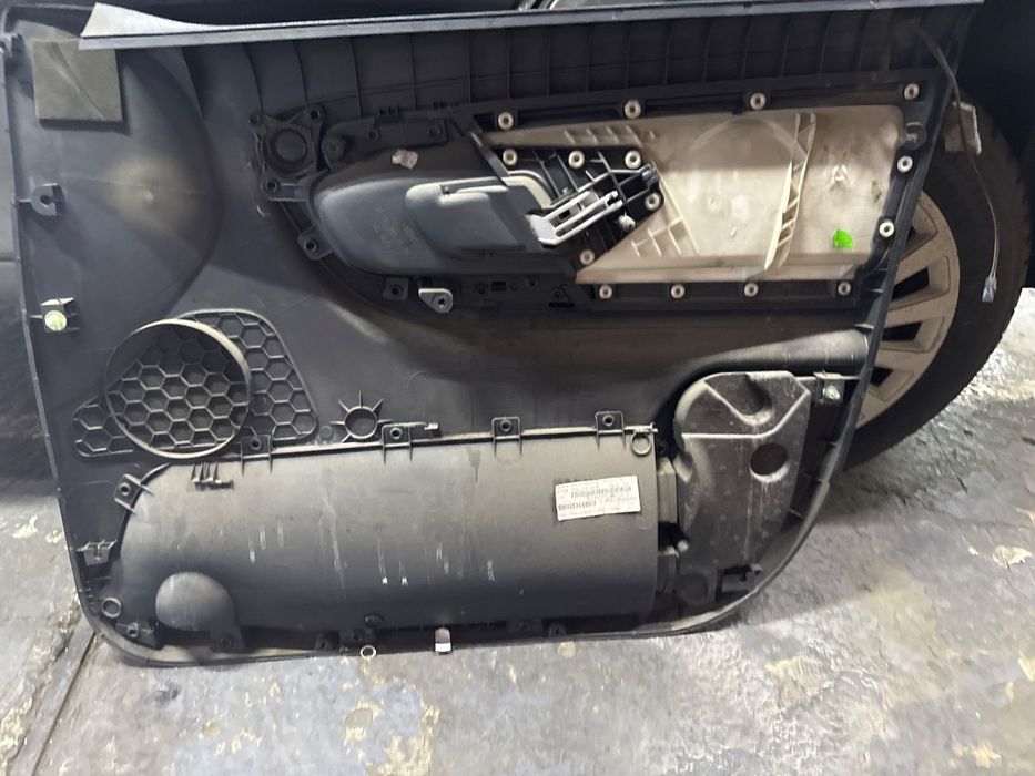 Tapiterie panou portiera fata stanga SKODA FABIA II 542 2006 - 2014 1.