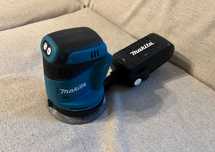 Masina de slefuit orbital Makita DBO180 pe 18v - corp