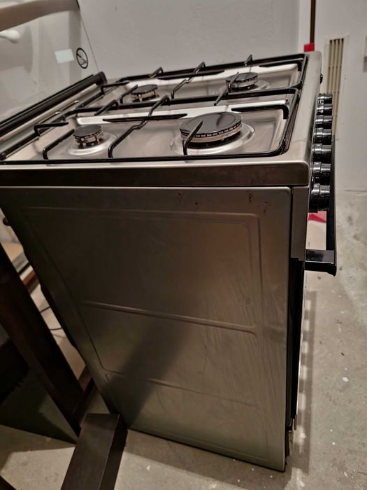 Aragaz Electrolux inox