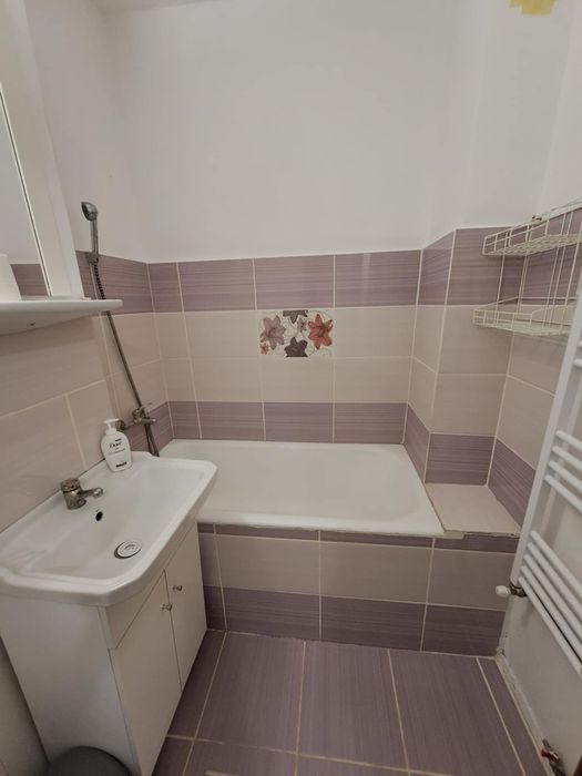 Vânzare garsonieră