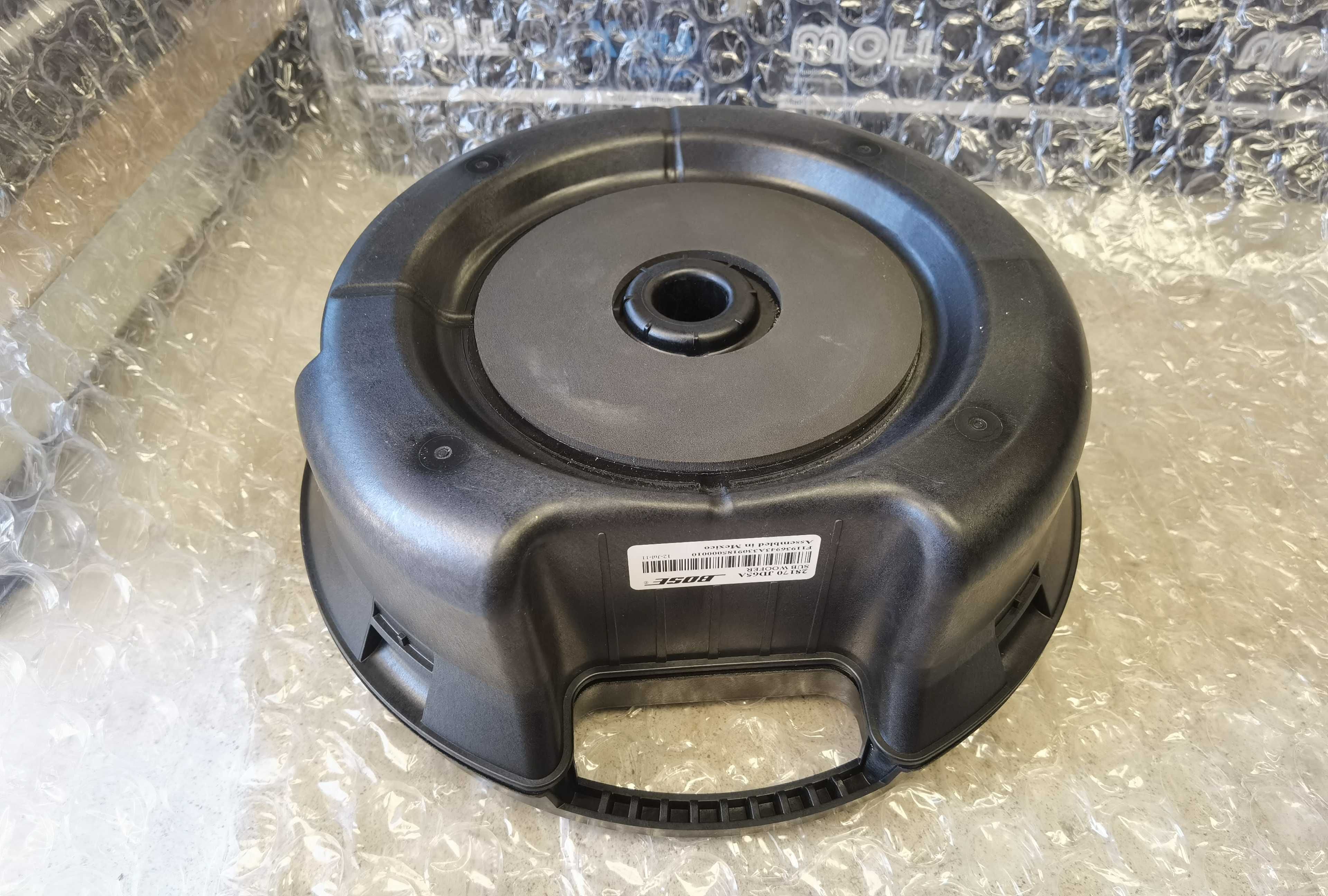 Пасивен субуфер BOSE 28170-JD65A от Nissan(оригинален)