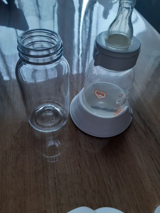 Pompa san + biberon sticla și tetine