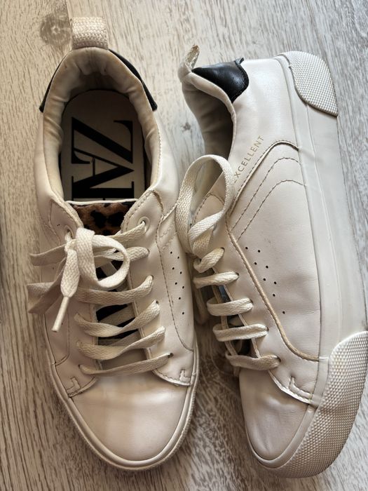 Дамски кецове и маратонки Zara