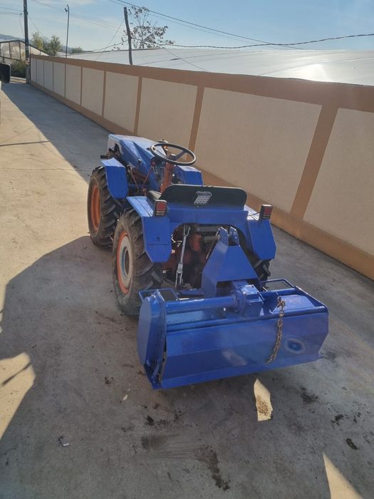 Tractoras pasquali 35 cai 4x4