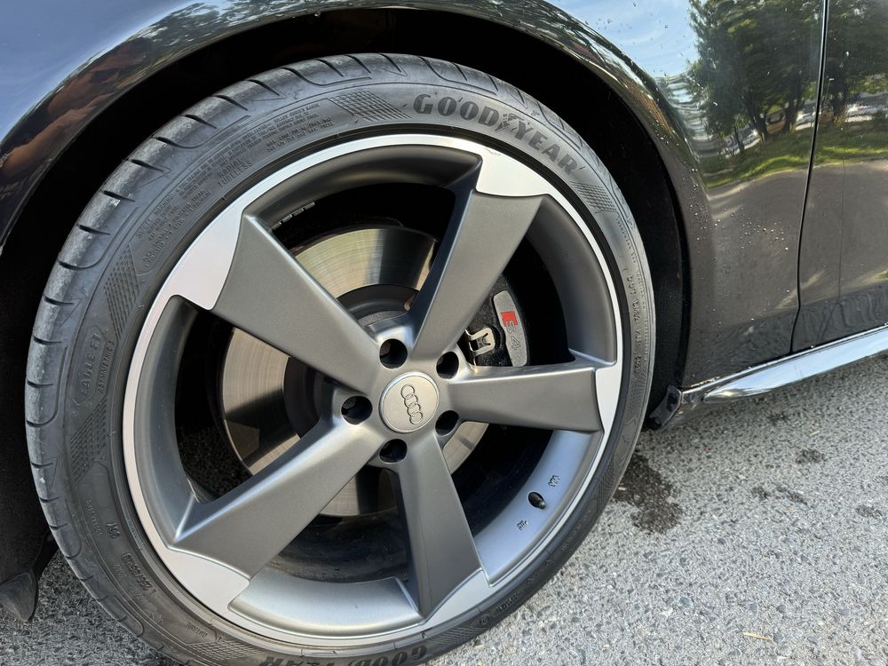Audi S4 B8 2010 333k.c.