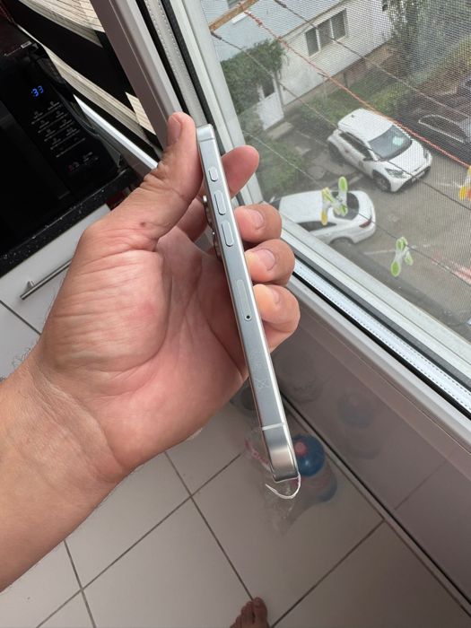 Iphone 16 PRO alb 128gb NOU(neactivat)