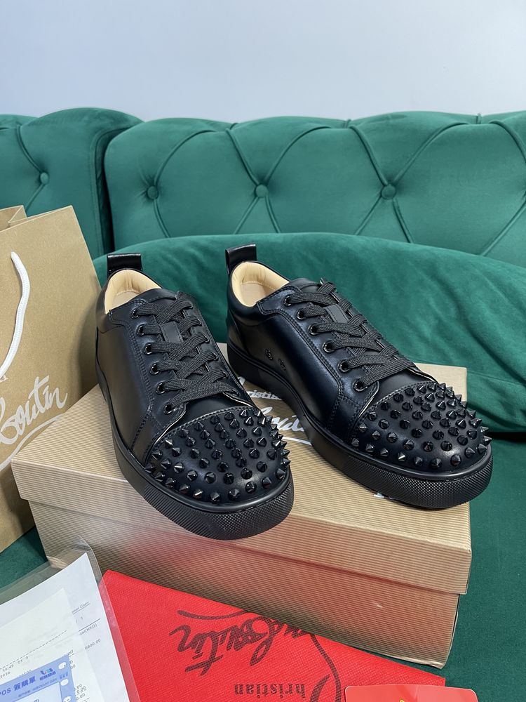 Adidasi Christian Louboutin piele naturala 100% Full Box colectie noua