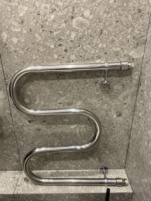 Продам полотенцесушитель (змеевик)