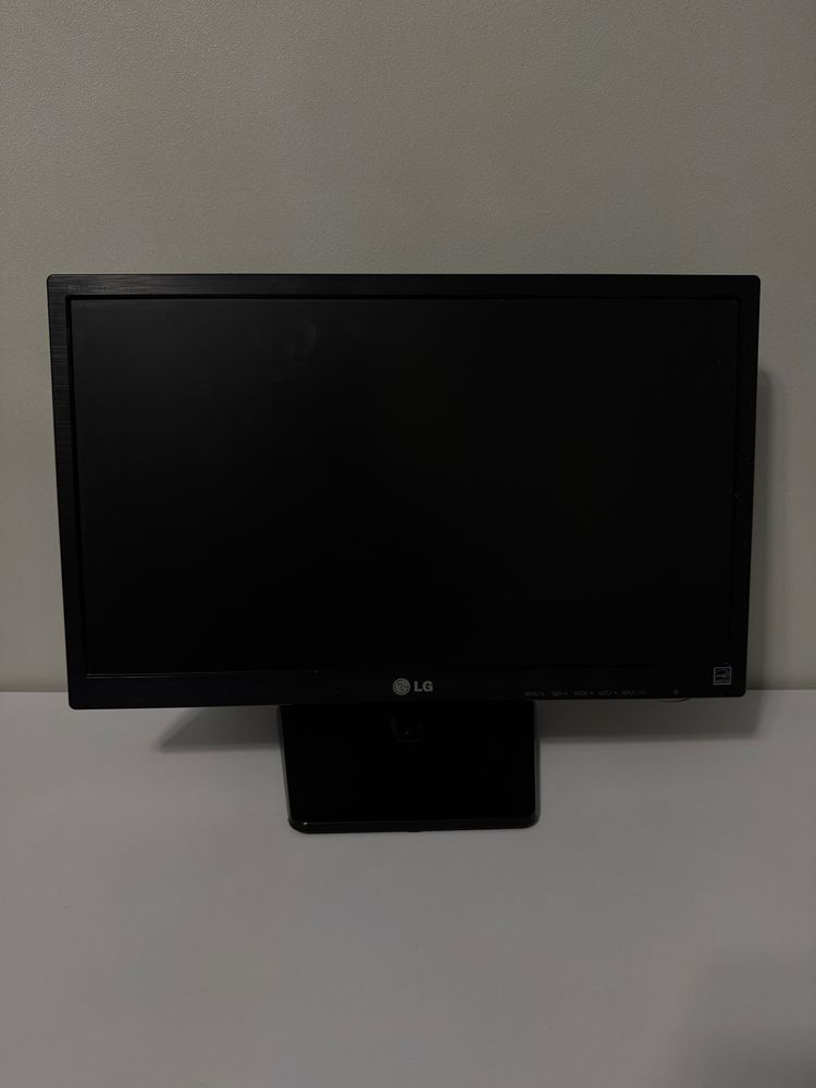 Монитор - LG FLATRON E2042