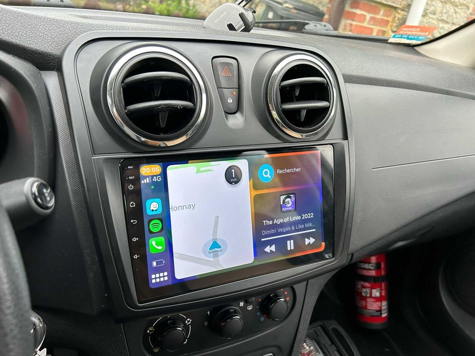 PROMO - Navigatie Android 15 Dacia Logan / Sandero - Carplay DSP QLed