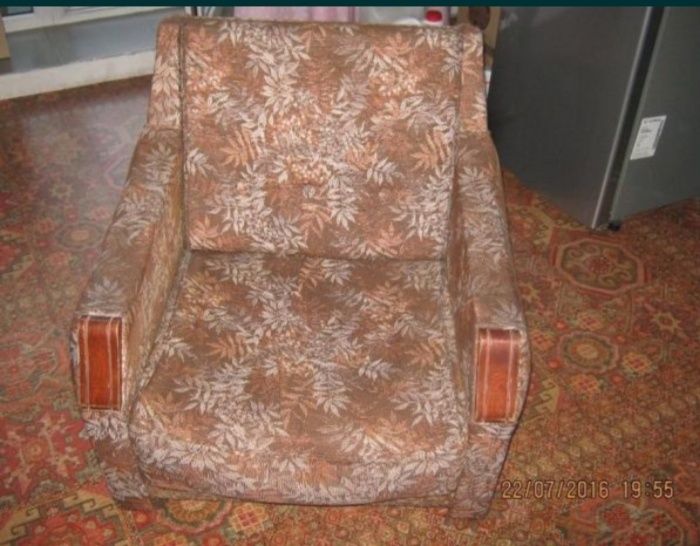 Кресло состояние отличное - ДОСТАВКА 
Правильная